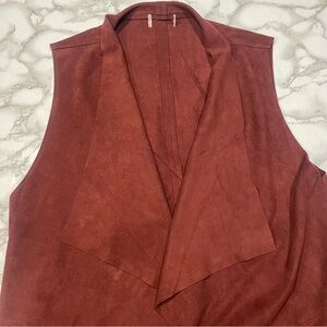 Mud Pie Isabella Faux Suede Vest in Burgundy